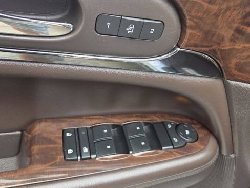 Used 2016 Buick Enclave Leather FWD image 14