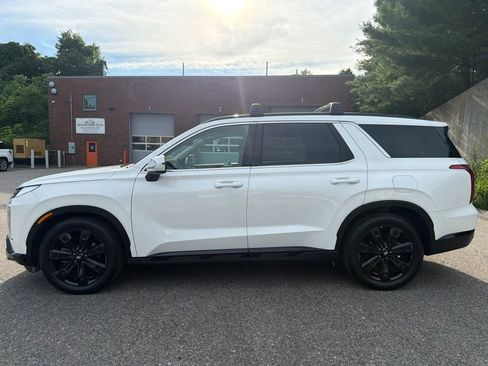 Used 2024 Hyundai Palisade XRT AWD/4WD image 3