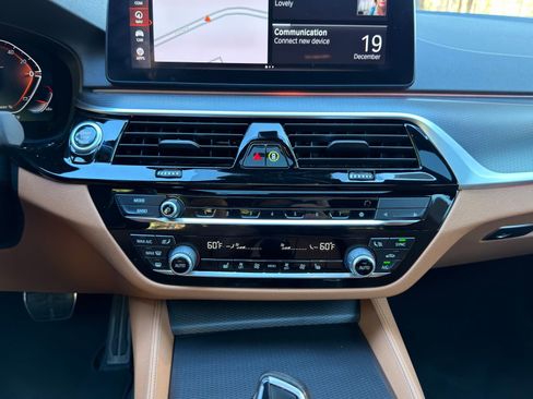 Certified 2023 BMW 540i w/ M Sport Package image 20