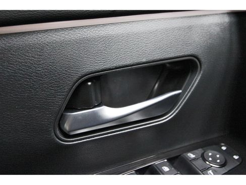New 2026 Nissan Kicks SR w/ Cold Weather Package FWD image 21
