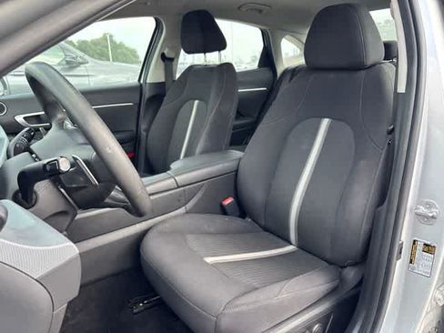 Used 2024 Hyundai Sonata SEL FWD image 23
