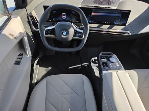 New 2026 BMW iX xDrive45 w/ Premium Package image 10