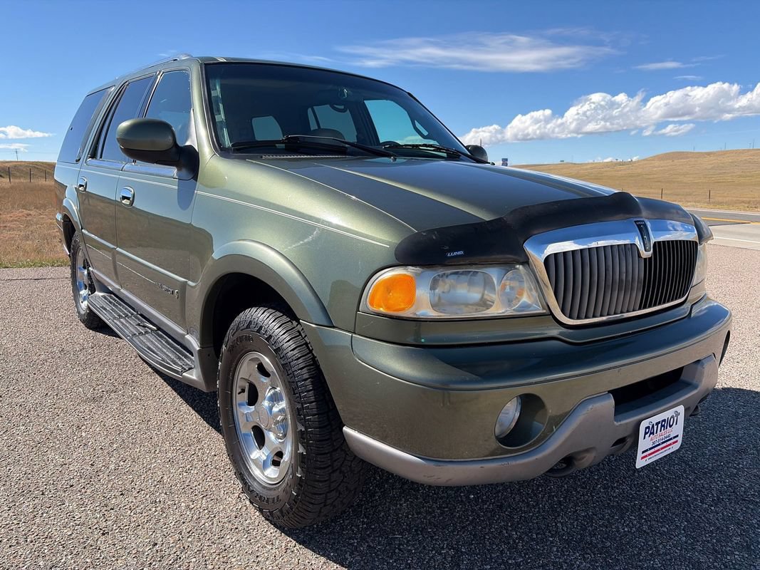 Used 2001 Lincoln Navigator 4WD image 7