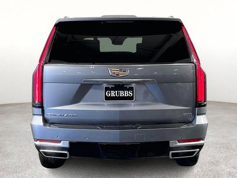 Used 2025 Cadillac Escalade Premium Luxury image 6