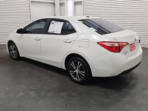 Used 2018 Toyota Corolla LE w/ LE Premium Package w/Moonroof FWD image 5