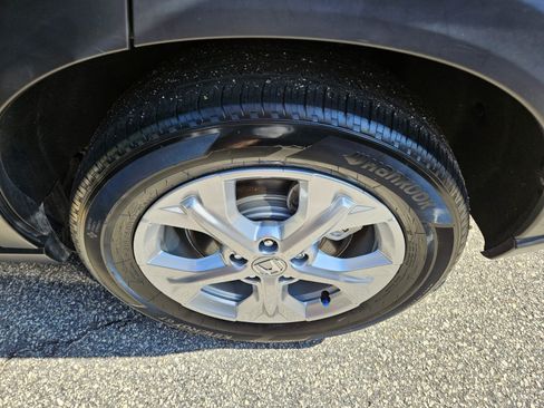 Used 2025 Honda HR-V LX image 8