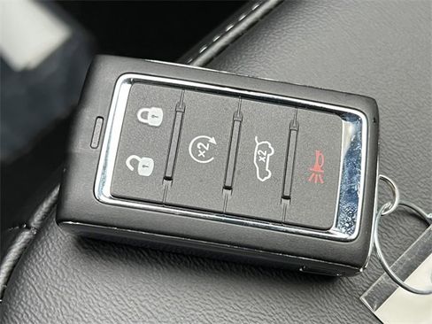 New 2025 Jeep Grand Cherokee Limited w/ Black Appearance Package image 33