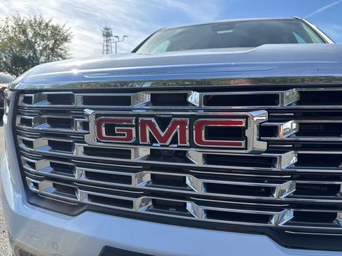 New 2026 GMC Acadia Denali w/ Super Cruise Package image 62