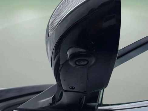 Used 2017 Nissan Maxima Platinum image 14