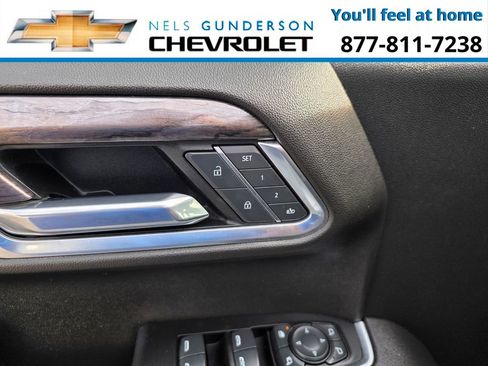 Used 2022 Chevrolet Silverado 1500 LTZ AWD/4WD image 19