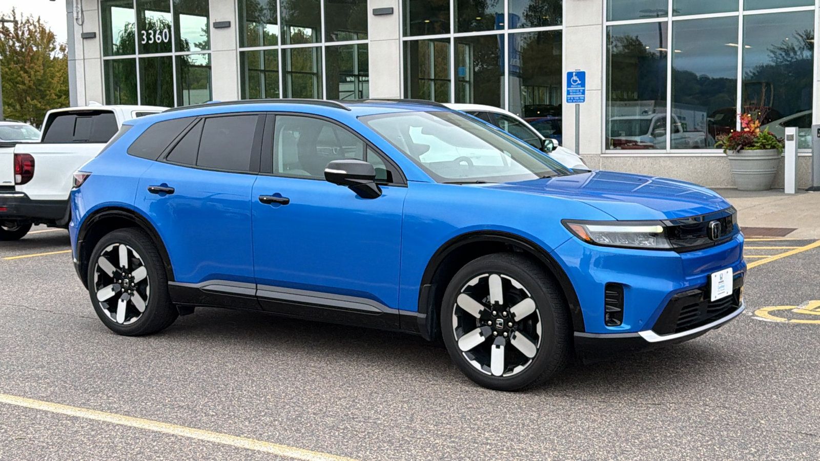 Certified 2024 Honda Prologue Elite image 1