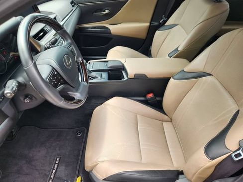 Used 2019 Lexus ES 350 w/ Accessory Package FWD image 13
