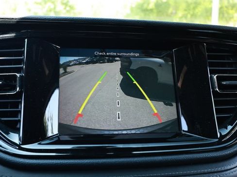 Used 2021 Dodge Durango GT RWD image 17