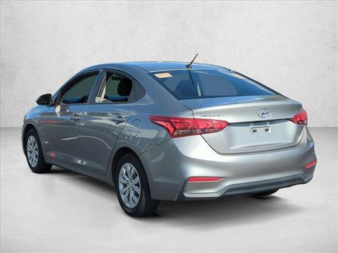 Used 2021 Hyundai Accent SE image 4