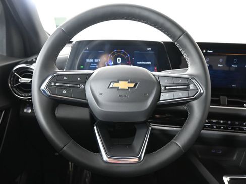 New 2026 Chevrolet Equinox LT w/ Convenience Package II image 33