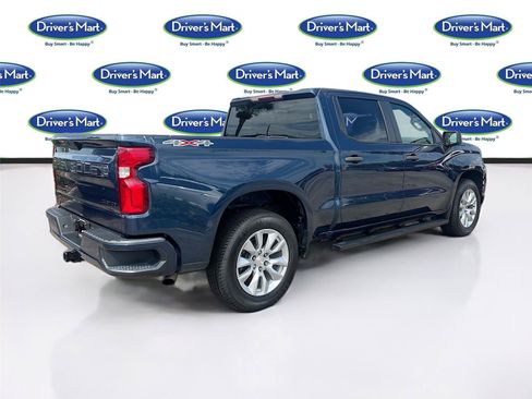 Used 2021 Chevrolet Silverado 1500 Custom w/ LPO, Dark Essentials Package AWD/4WD image 7