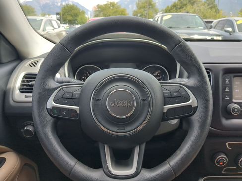 Used 2018 Jeep Compass Sport AWD/4WD image 18