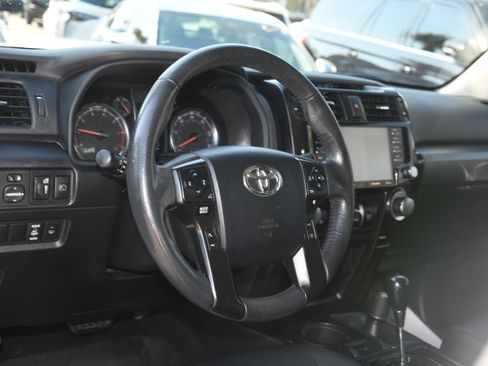 Certified 2022 Toyota 4Runner TRD Off-Road Premium image 8