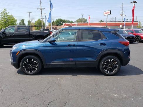 Used 2021 Chevrolet TrailBlazer LT w/ Sun and Liftgate Package AWD/4WD image 4