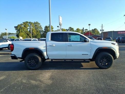 New 2026 GMC Canyon Elevation w/ Convenience Package RWD image 7