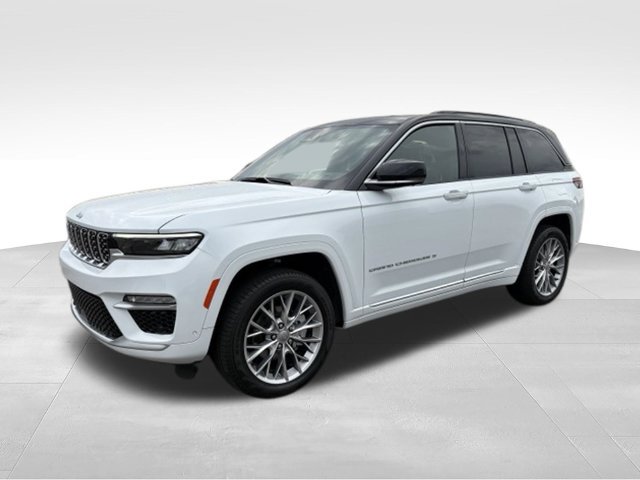 Used 2025 Jeep Grand Cherokee Summit AWD/4WD image 8
