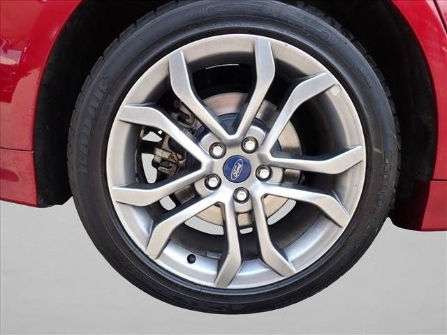 Used 2017 Ford Fusion SE w/ Equipment Group 201A FWD image 7