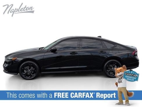 Used 2025 Honda Accord SE image 2