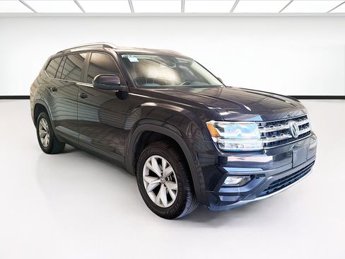 Used 2019 Volkswagen Atlas SE w/ Towing Package FWD image 3