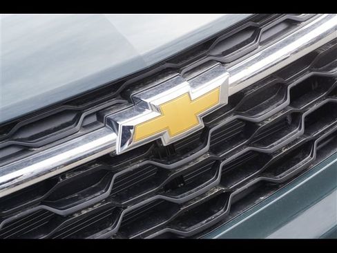 New 2026 Chevrolet Trax LT w/ LT Convenience Package FWD image 21