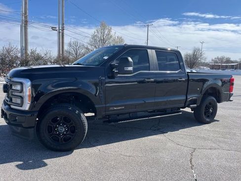 Used 2023 Ford F250 XL w/ STX Appearance Package image 2