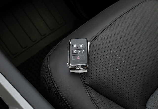 New 2026 Land Rover Defender 110 X AWD/4WD image 67