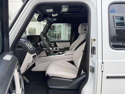 Used 2023 Mercedes-Benz G 63 AMG Squared image 40