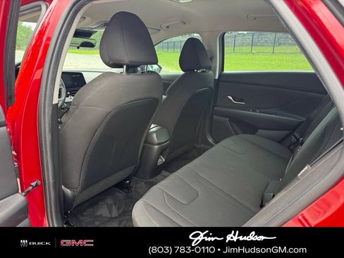 Used 2024 Hyundai Elantra SEL FWD image 20