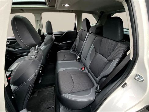 Used 2023 Subaru Forester Premium image 20