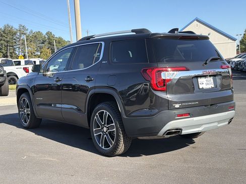 Used 2020 GMC Acadia SLT w/ Driver Alert Package II image 23