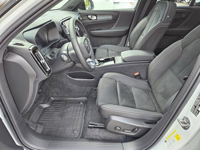 Certified 2026 Volvo EX40 Ultra AWD/4WD image 16