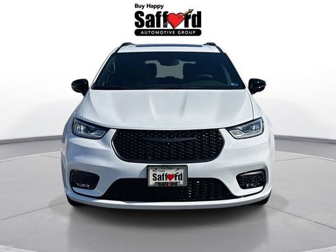 New 2026 Chrysler Pacifica Select w/ S Appearance Package FWD image 8