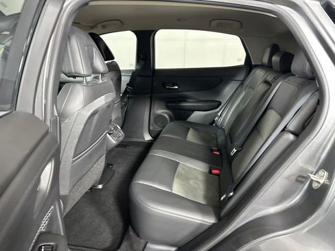 Used 2023 Nissan Ariya AWD image 25