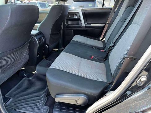Used 2016 Toyota 4Runner SR5 AWD/4WD image 18
