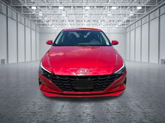 Used 2023 Hyundai Elantra SEL w/ Convenience Package FWD video 2