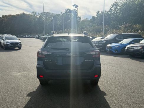 New 2025 Subaru Outback Premium image 4