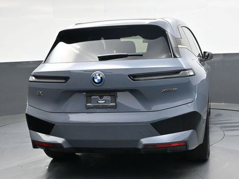 Used 2023 BMW iX xDrive50 w/ Premium Package image 4