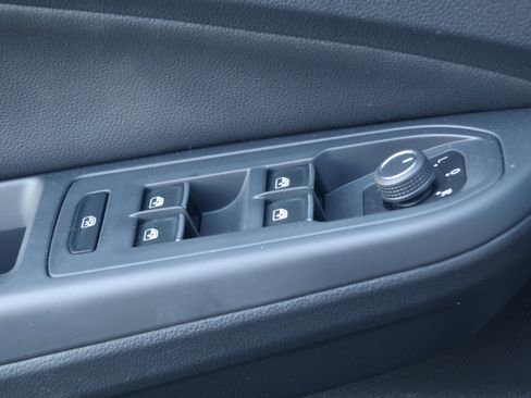 Used 2024 Volkswagen Golf R AWD/4WD image 13
