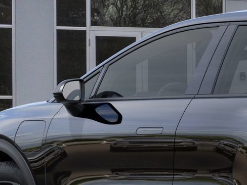 New 2026 Chevrolet Equinox EV LT w/ Comfort Package FWD image 19