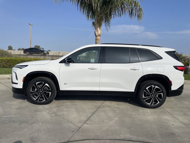 Used 2026 Buick Enclave Sport Touring FWD image 5