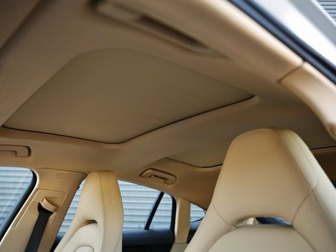 Used 2021 Porsche Panamera 4 image 27