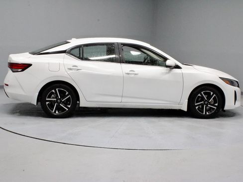 Certified 2024 Nissan Sentra SV w/ All-Weather Package FWD image 5