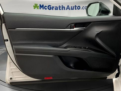 Used 2024 Toyota Camry SE image 26