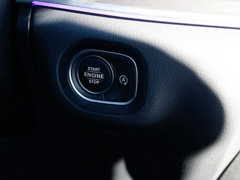 New 2026 Mercedes-Benz GLS 580 GLS 580 image 25