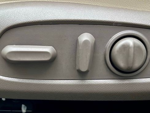 Used 2024 Chevrolet Malibu LT image 27